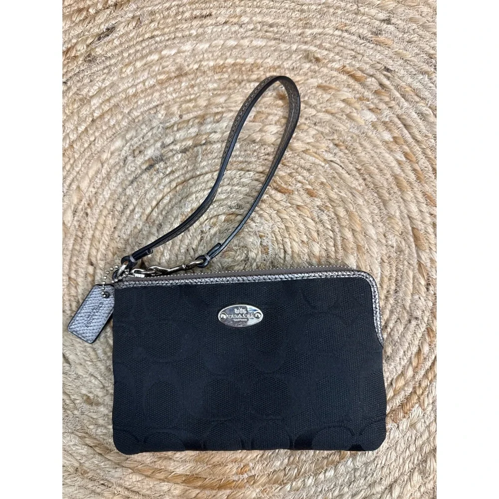 Coach signature canvas